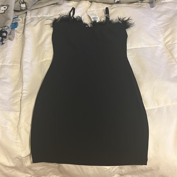 Windsor mini dress black S. Feathered front. - Picture 4 of 5